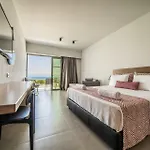 Harmony Crest Resort& (adults Only) Готель