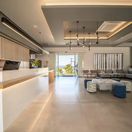 호텔 Harmony Crest Resort& (adults Only) 코스 타운