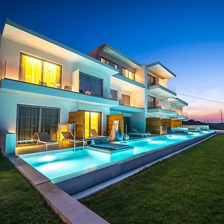 Harmony Crest Resort& (adults Only) Готель 4*
