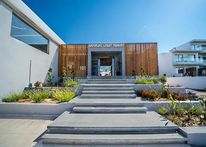 Harmony Crest Resort& (adults Only) 4*