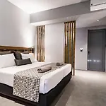 酒店 Harmony Crest Resort& (adults Only) 4*